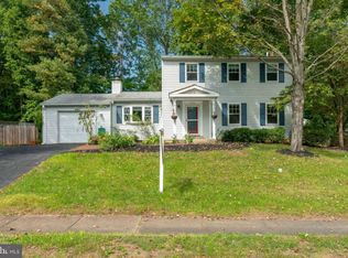 9726 Waterline Dr, Burke, VA 22015