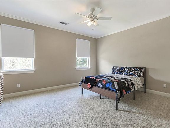 3rd image of 6962 Memphis St
