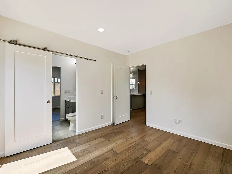 3532 11th Ave — Photo 15