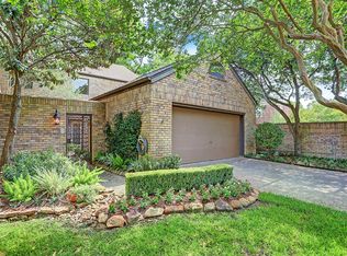 13 Town Oaks Pl, Bellaire, TX 77401