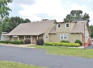 1735 Sandifer Blvd, Seneca, SC 29678