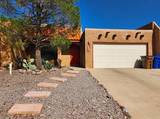 2082 Pinecone Way, Las Cruces, NM 88012