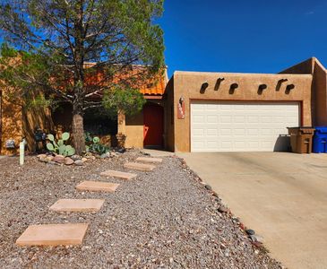 2082 Pinecone Way, Las Cruces, NM, 88012