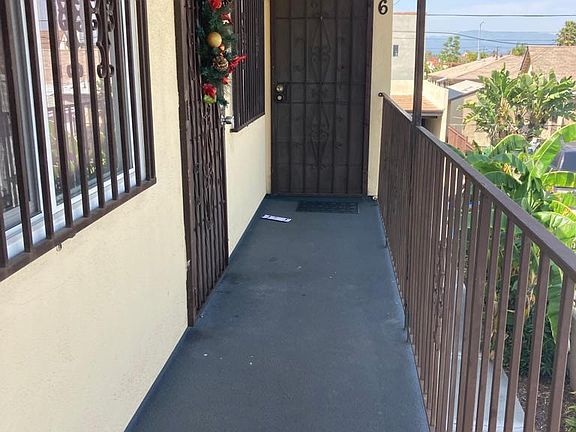 3rd image of 1533 W 80th St APT 4