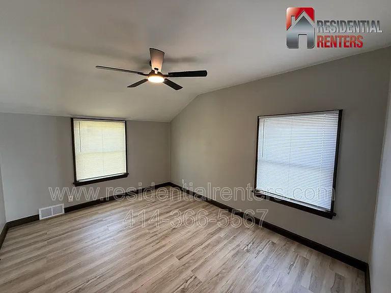 3914 W Hampton Ave #SFH — Photo 7