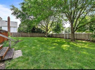 2080 Springside Cir, Naperville, IL 60565
