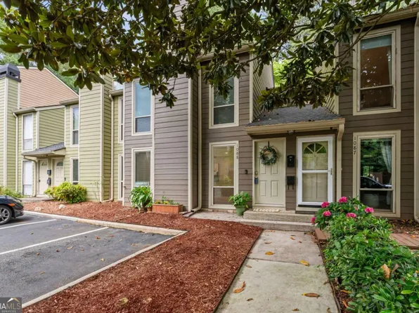 1088 Riverbend Club Dr SE, Atlanta, GA 30339