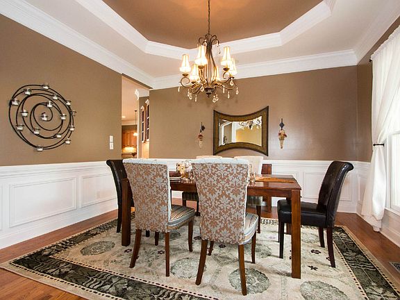 12012 New Bond Drive Huntersville NC 28078 Formal Dining Room