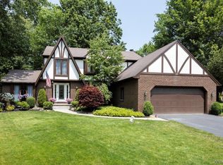 28 Skylark Ct, East Amherst, NY