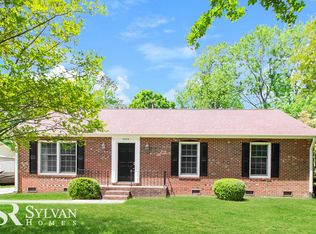 3209 Colony Dr, Jamestown, NC 27282