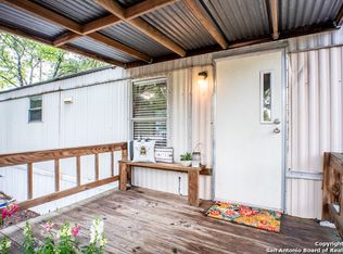 605 Hickory Cir, La Vernia, TX 78121