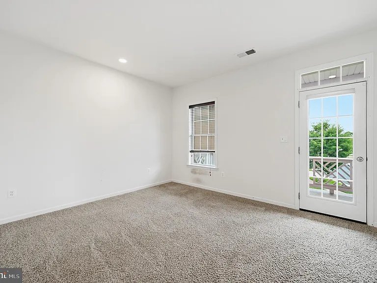 24267 Purple Finch Dr — Photo 37