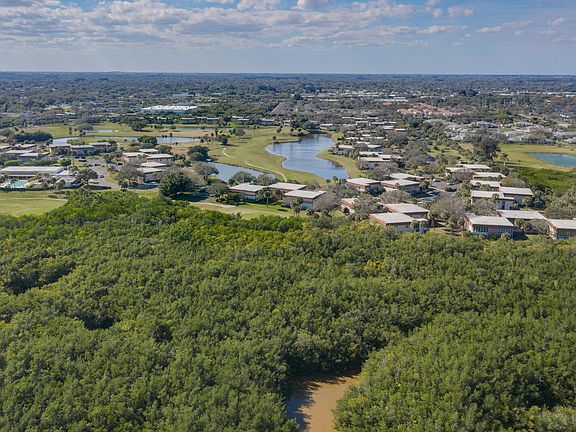 3rd image of 2 Vista Gardens Trl