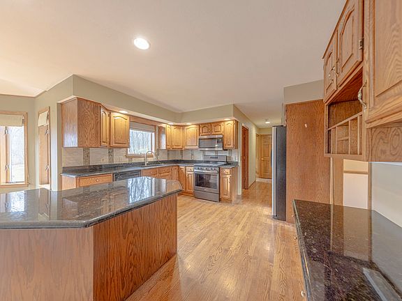 4th image of 1819 W Aberdeen Dr