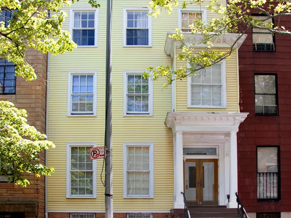 137 Henry Street 3R image 8 of 9