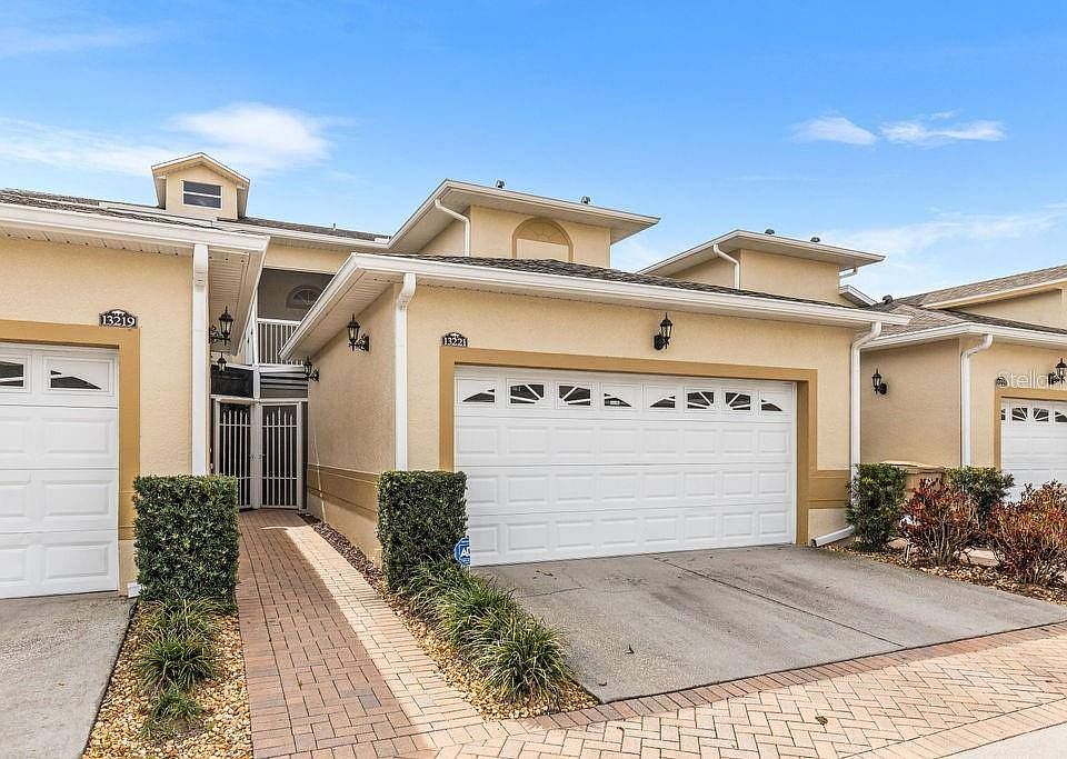 1st image of 13221 Fountainbleau Dr
