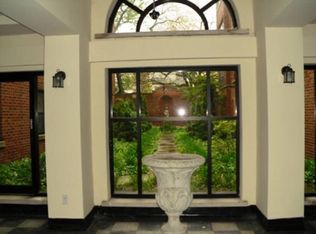 1427 W Chase Ave APT 1B, Chicago, IL 60626