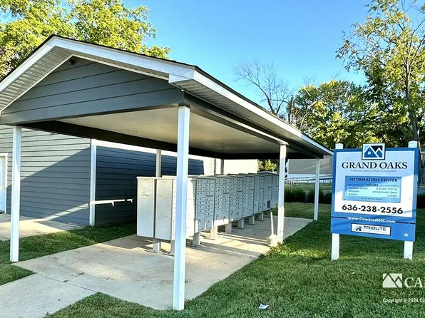 177 Daisy Dr, Fenton, MO 63026