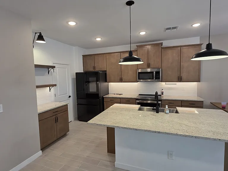 16995 N Dante Ct — Photo 3