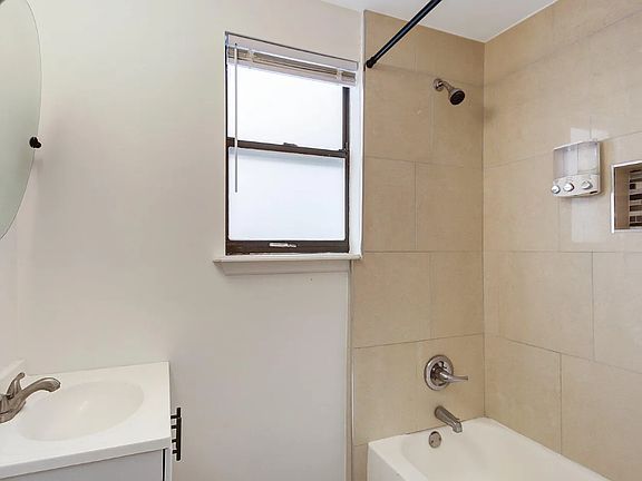 5th image of 1933 Silver St #1