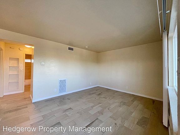 4th image of 3141 Solano Ave