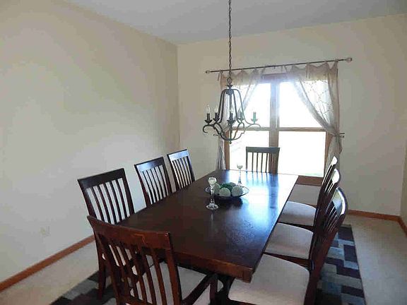 3rd image of 777 Grand Oak Dr