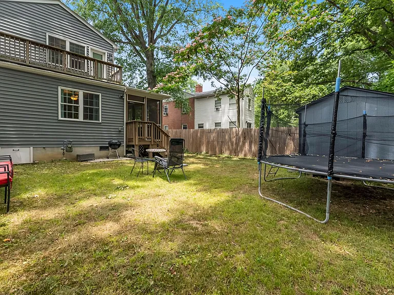 1225 S Buchanan St — Photo 36