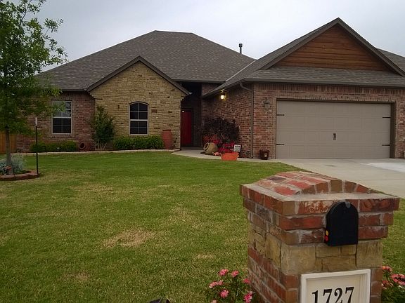 4th image of 1727 Cypress Grv