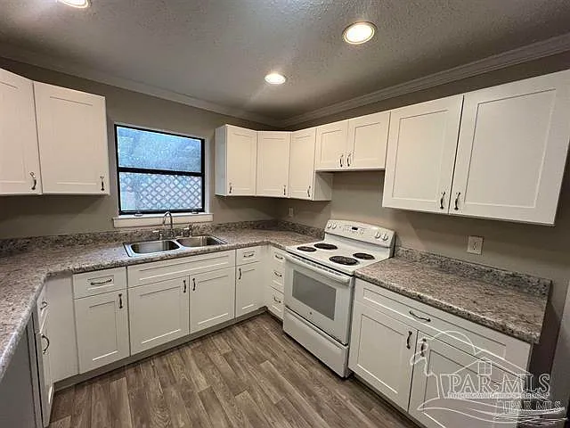 5733 Orange St — Photo 3