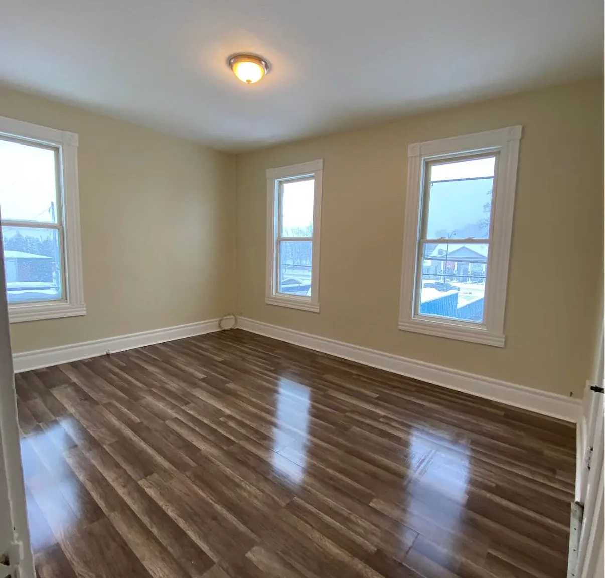 2 bed, $1,200 — Photo 3