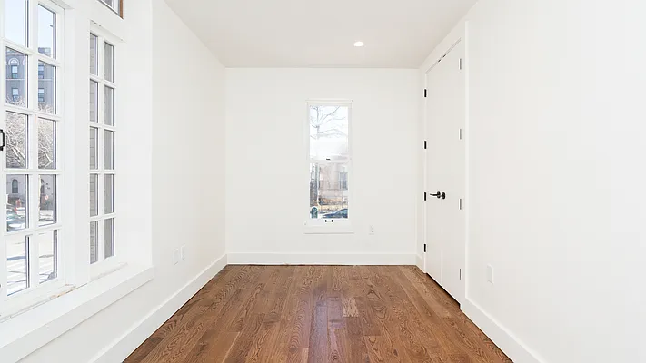Rented by Nooklyn NYC LLC | media 42