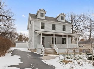 5215 Grand Ave, Downers Grove, IL 60515