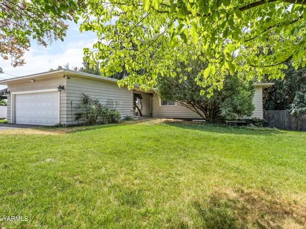 118 Glen St, Zillah, WA 98953