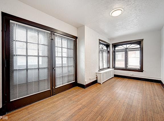 2nd image of 11057 S Hoyne Ave