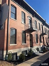 2nd image of 1927 Pestalozzi Ave