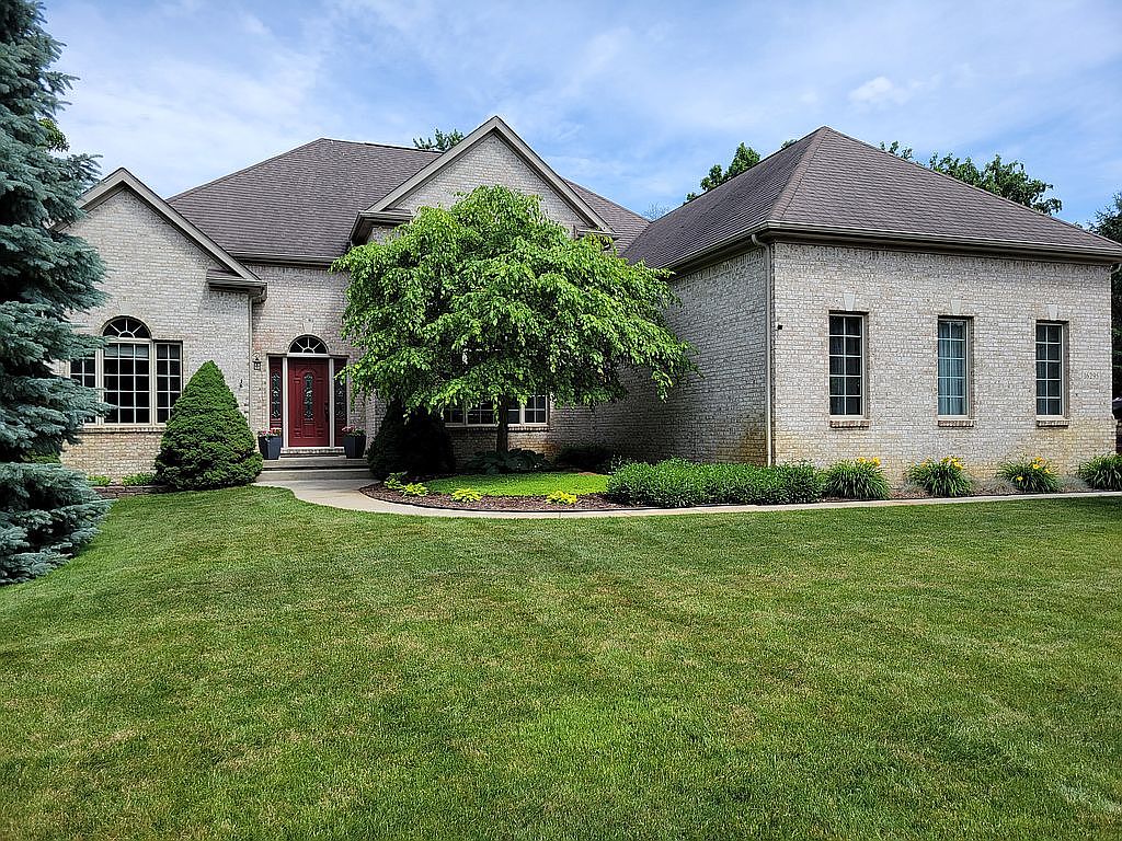 16295 Silver Landings, Fenton, MI 48430 Zillow