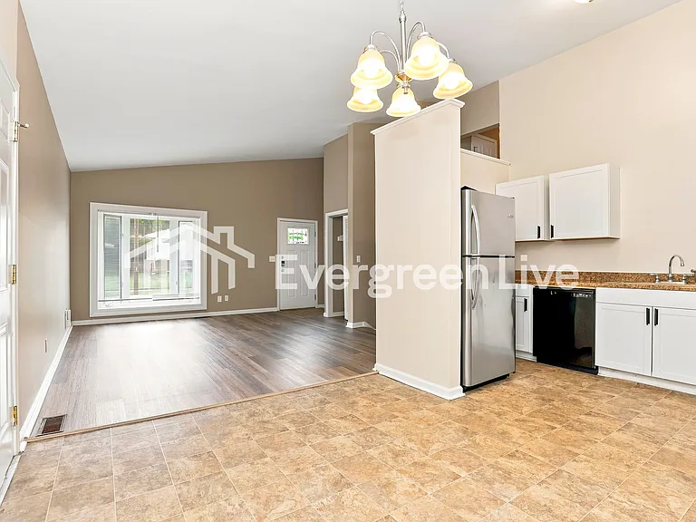 11540 Fitchburg Ln — Photo 4