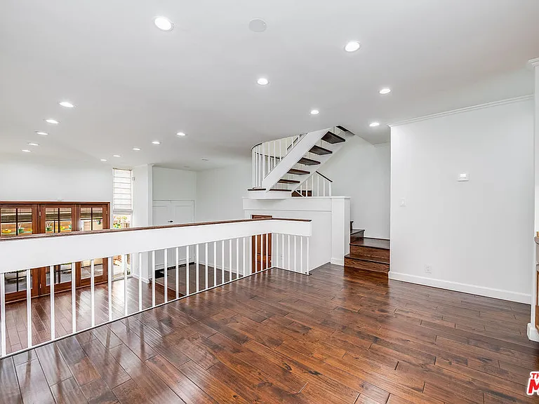 9507 W Olympic Blvd — Photo 12