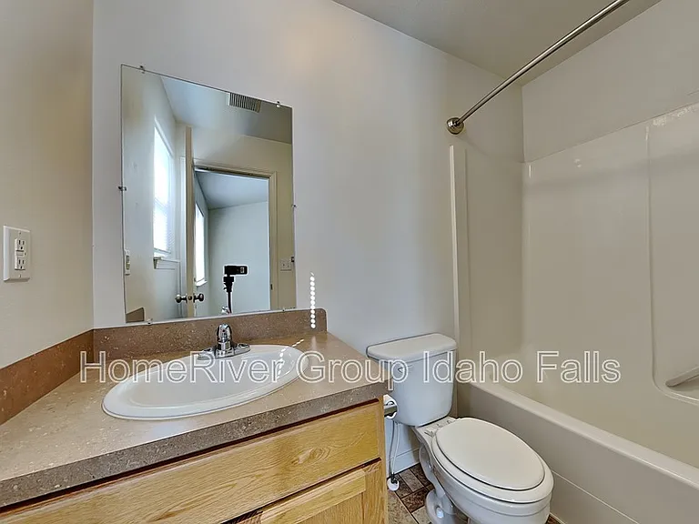 1629 N Stevens Dr #B — Photo 9