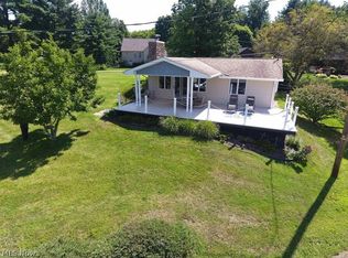 6163 Grant St SW, Dellroy, OH