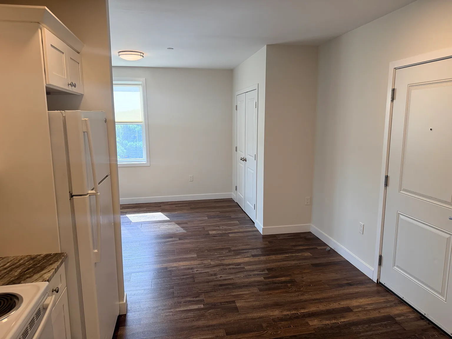 123 Shirley Ave — Photo 3