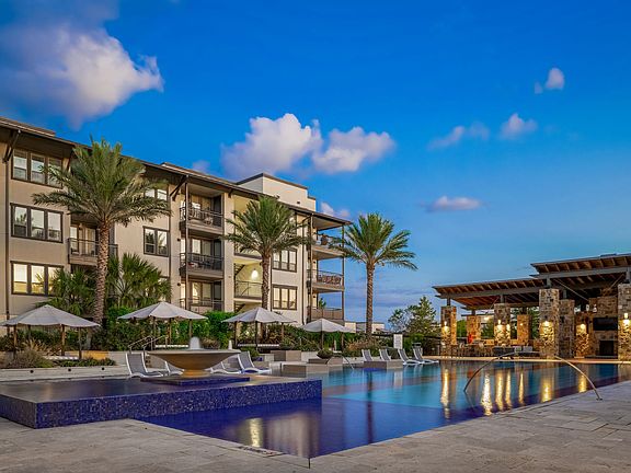 3rd image of 20202 Cresta Avenida #6108