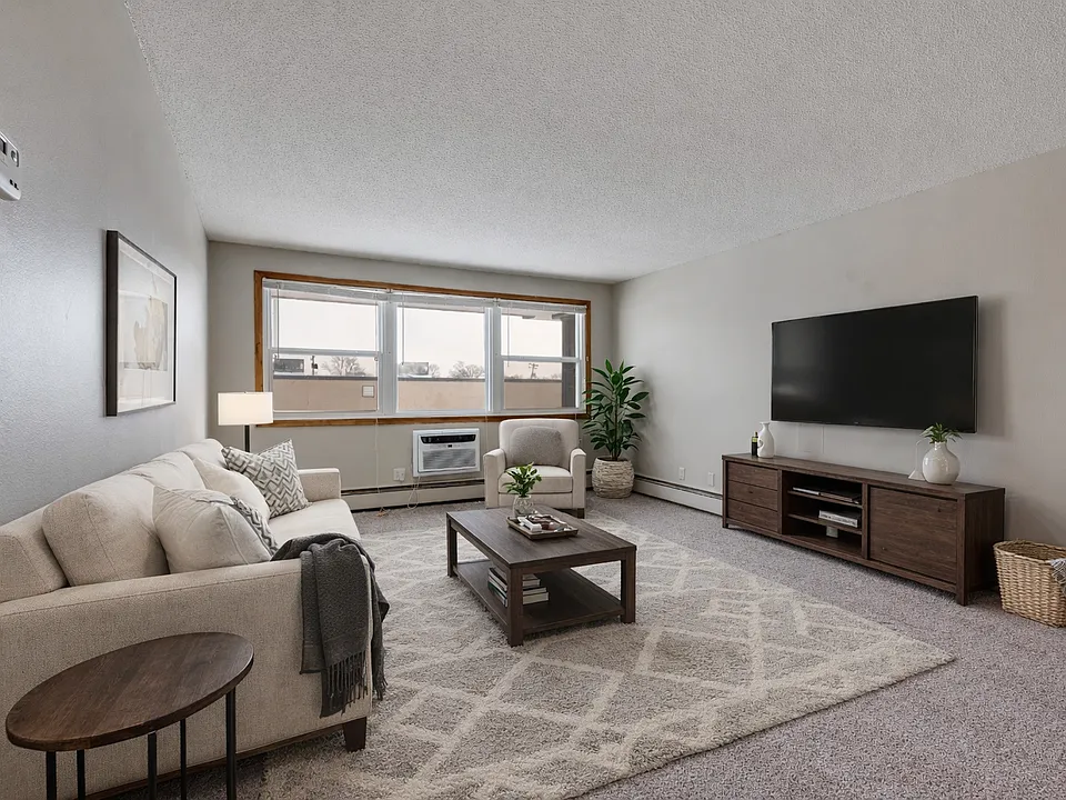 Queen Terrace Apartments