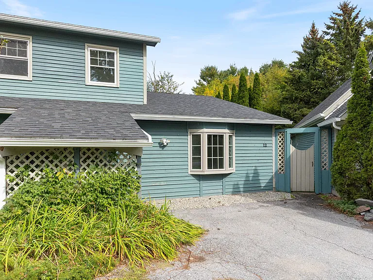 12 Brickyard Rd #12 — Photo 2