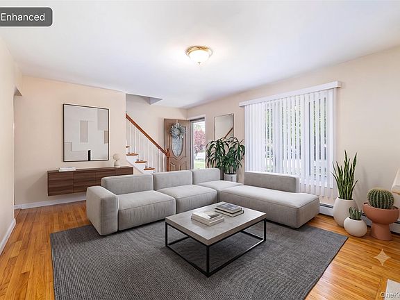 4th image of 265 W Windsor Parkway