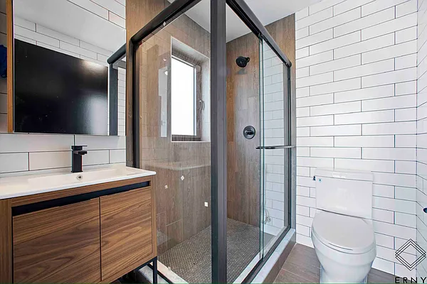 Rented by ERNY LLC | media 28