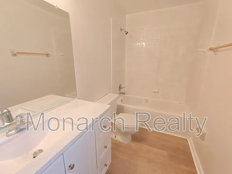 6133 NW 33rd St — Photo 25