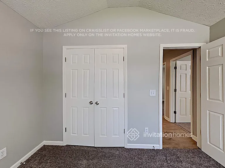1317 Kent Mnr — Photo 10
