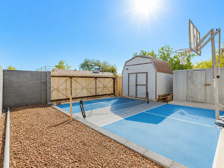 413 E Ellis Dr — Photo 8
