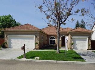 4717 N Emerald Peak Dr, Clovis, CA